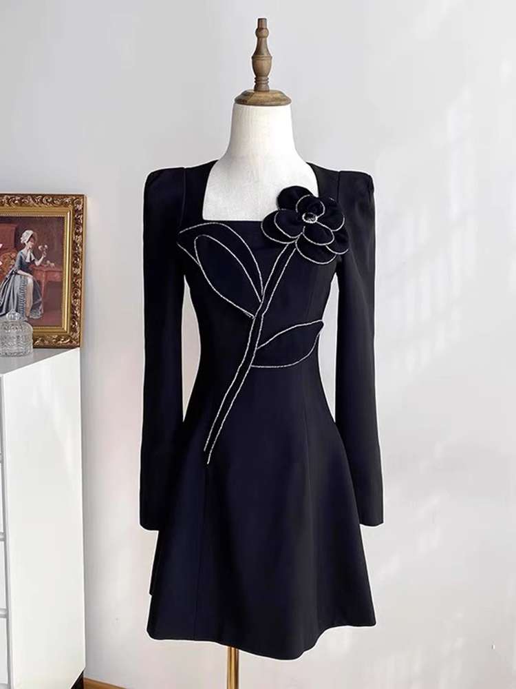 モード系ファッション エレガントフラワーモチーフブラックミニドレス