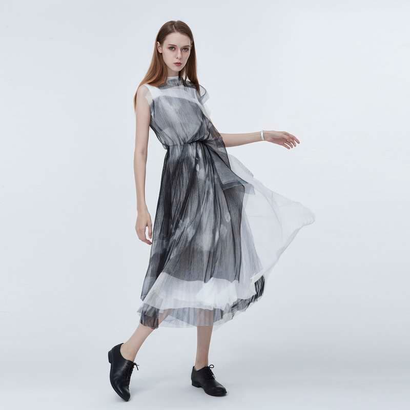 モード系ファッション エアリーレイヤードチュールドレス