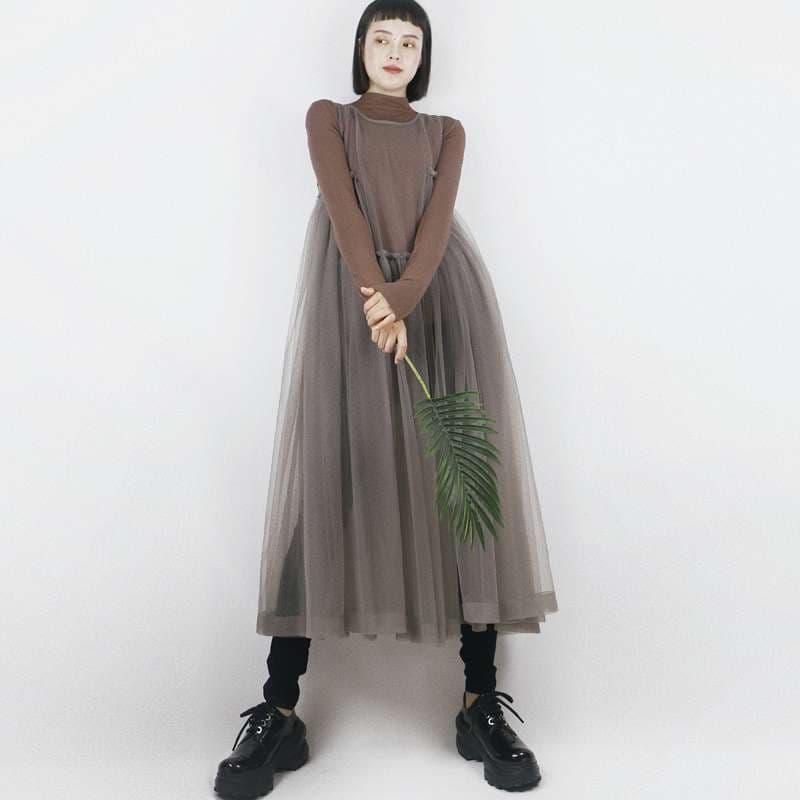 モード系ファッション エコシックなチュールレイヤードドレス