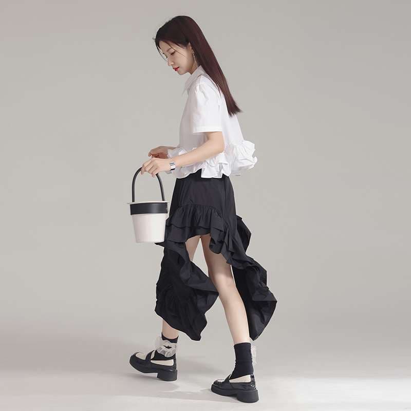 モード系ファッション 3Dフラワーモチーフシャツ｜ボリュームスリーブ｜モード＆エレガント