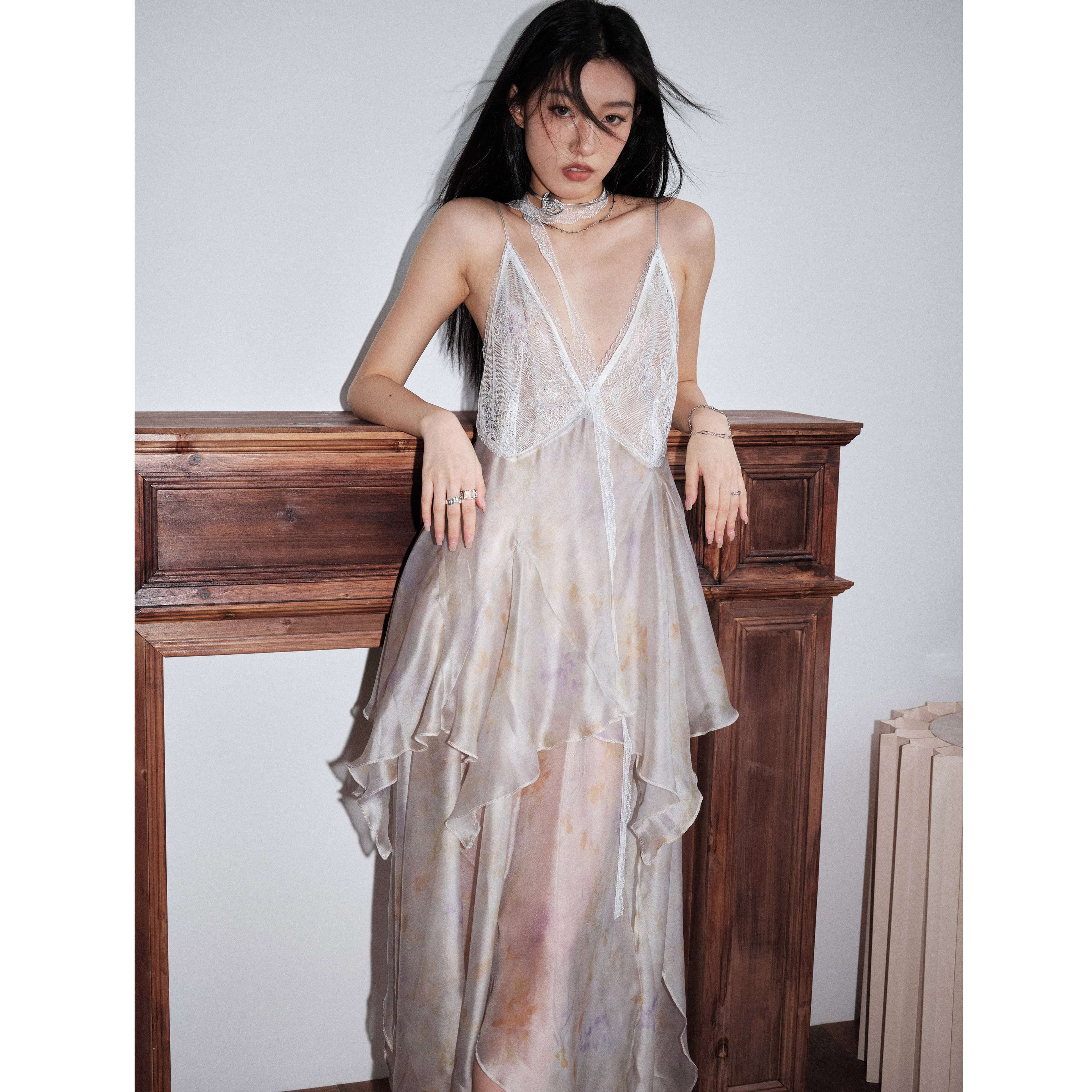 モード系ファッション エアリーシルエット シフォンレースドレス　パーティードレス