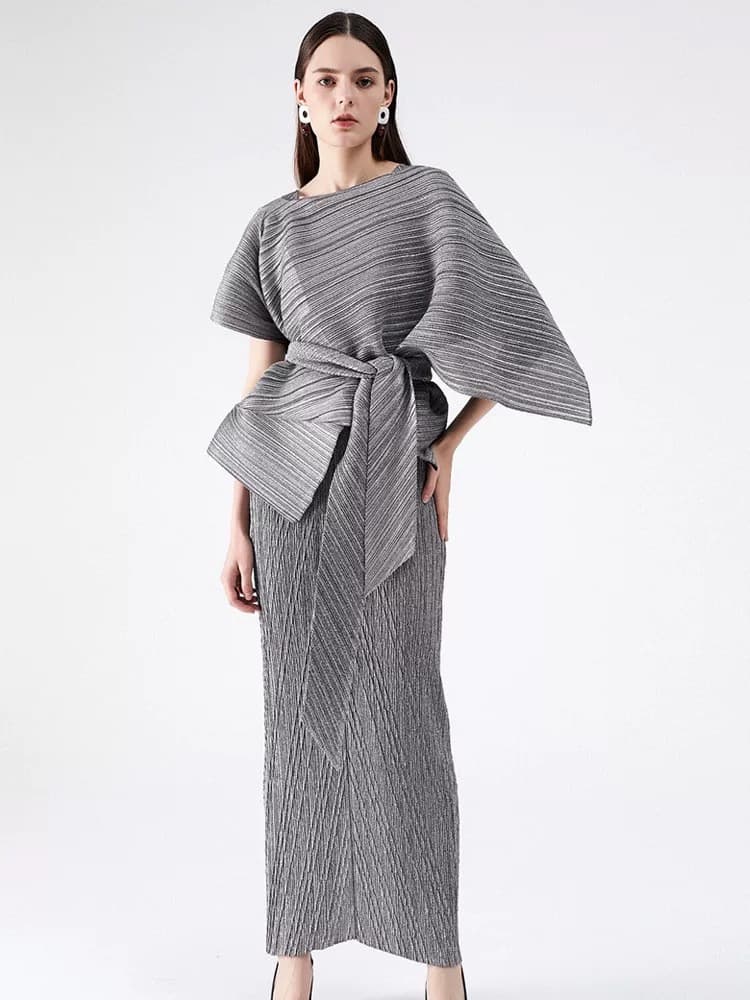 モード系ファッション全10色展開】イッセイミヤケ風 プリーツセットアップワンピース（ノースリーブ×巻きトップス）