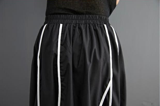 モード系ファッションモード系ストライプフレアスカート｜美シルエット×ウエストゴムで快適スタイルアップ