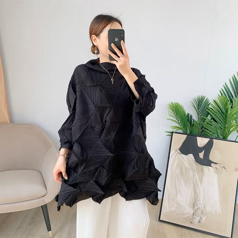 モード系ファッション立体シルエットで魅せる！モード系3Dプリーツトップス｜通気性◎・体型カバー・旬のゆったりデザイン