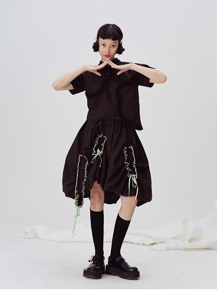 モード系ファッション【S・M展開】リボン×ギャザー装飾バルーンスカート／ブラック