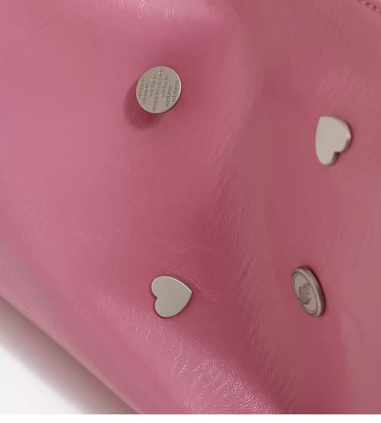 モード系ファッションダンシックスタッズバッグ