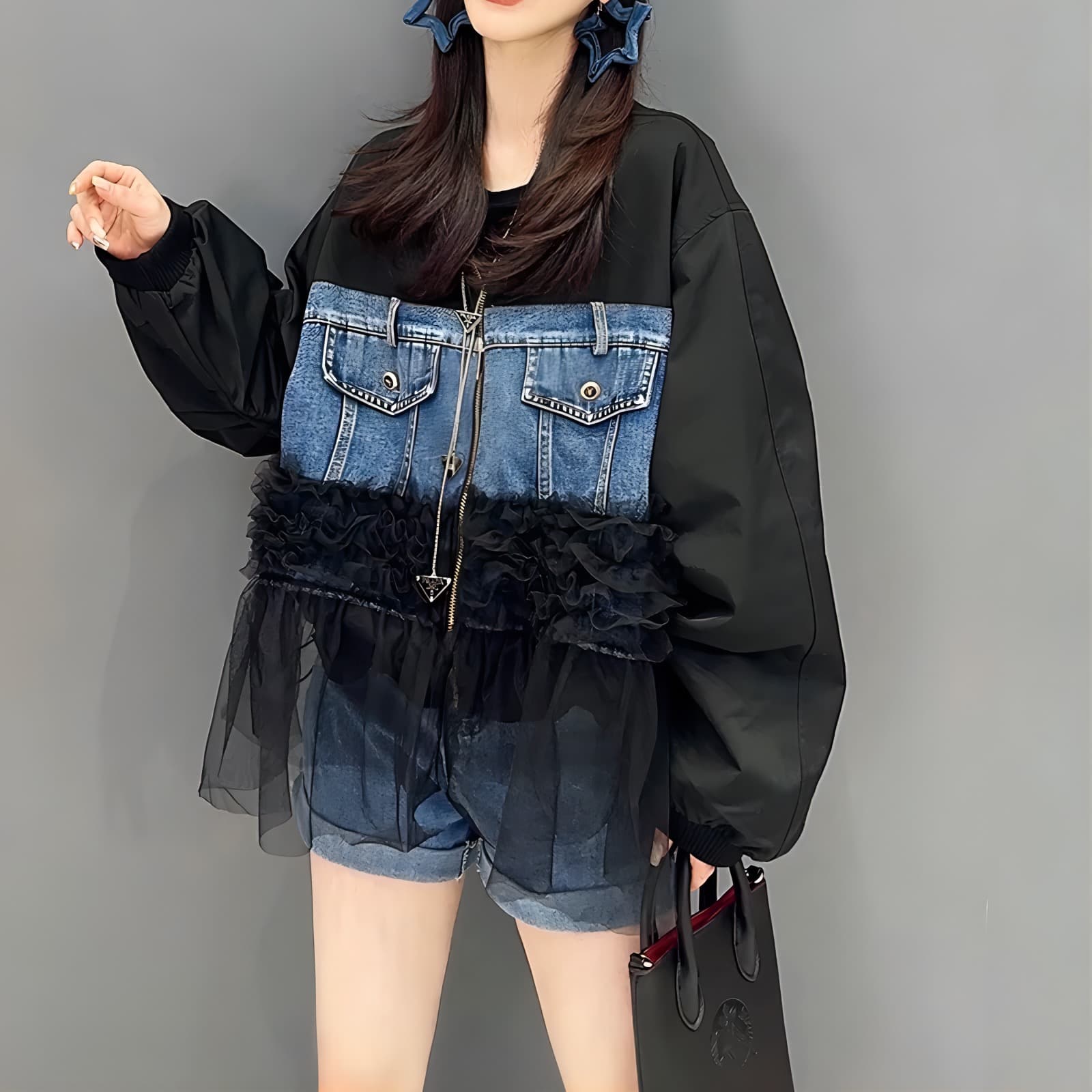 モード系ファッション  今っぽさが即キマる主役ジャケット｜異素材チュール×デニムの洗練レイヤードデザイン