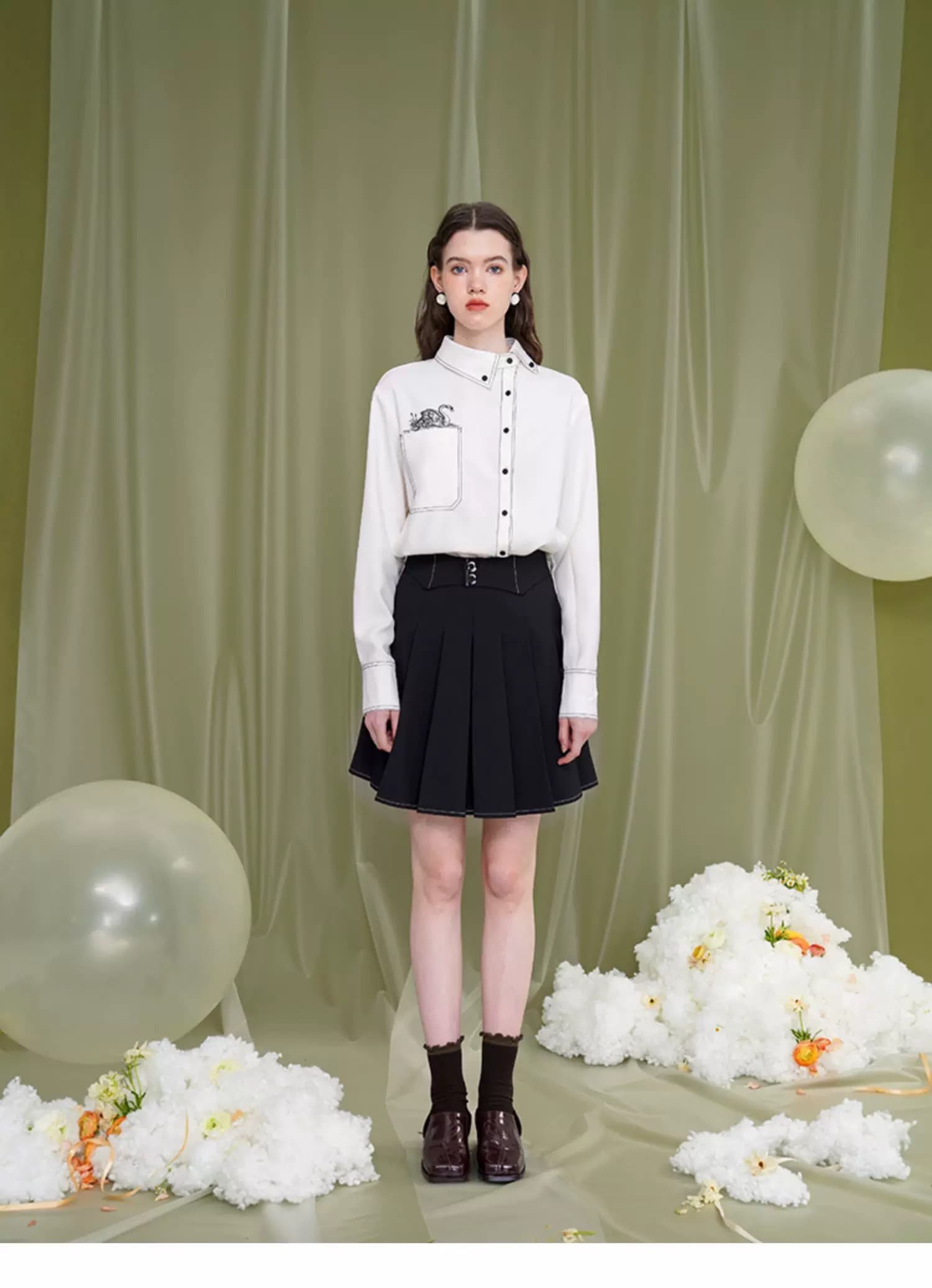 モード系ファッションクラシカルなスワンデザインシャツ - 大人のための一着