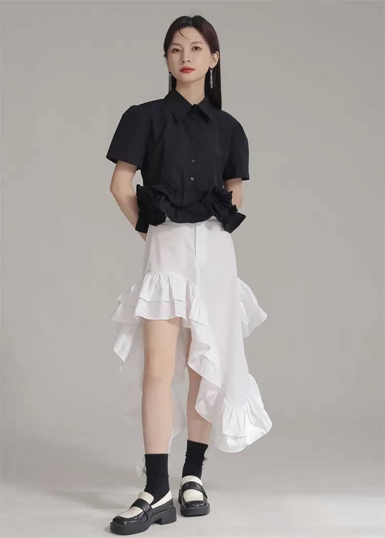 モード系ファッション 3Dフラワーモチーフシャツ｜ボリュームスリーブ｜モード＆エレガント