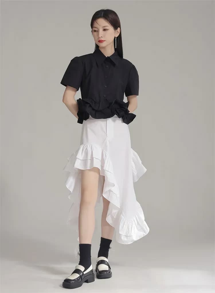 モード系ファッション 3Dフラワーモチーフシャツ｜ボリュームスリーブ｜モード＆エレガント