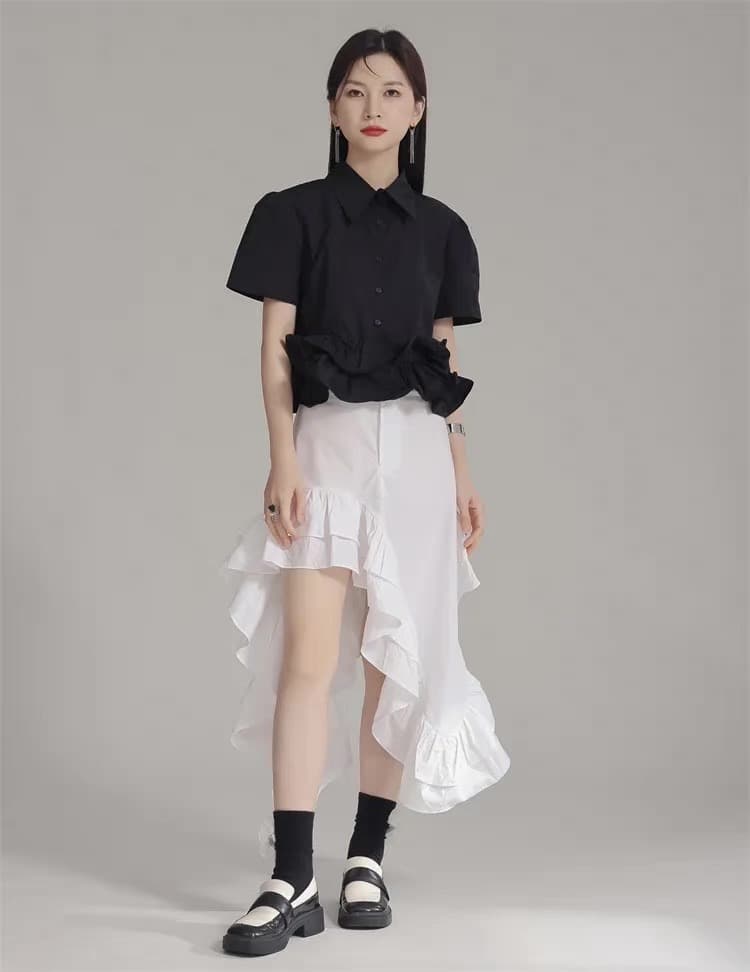 モード系ファッション 3Dフラワーモチーフシャツ｜ボリュームスリーブ｜モード＆エレガント