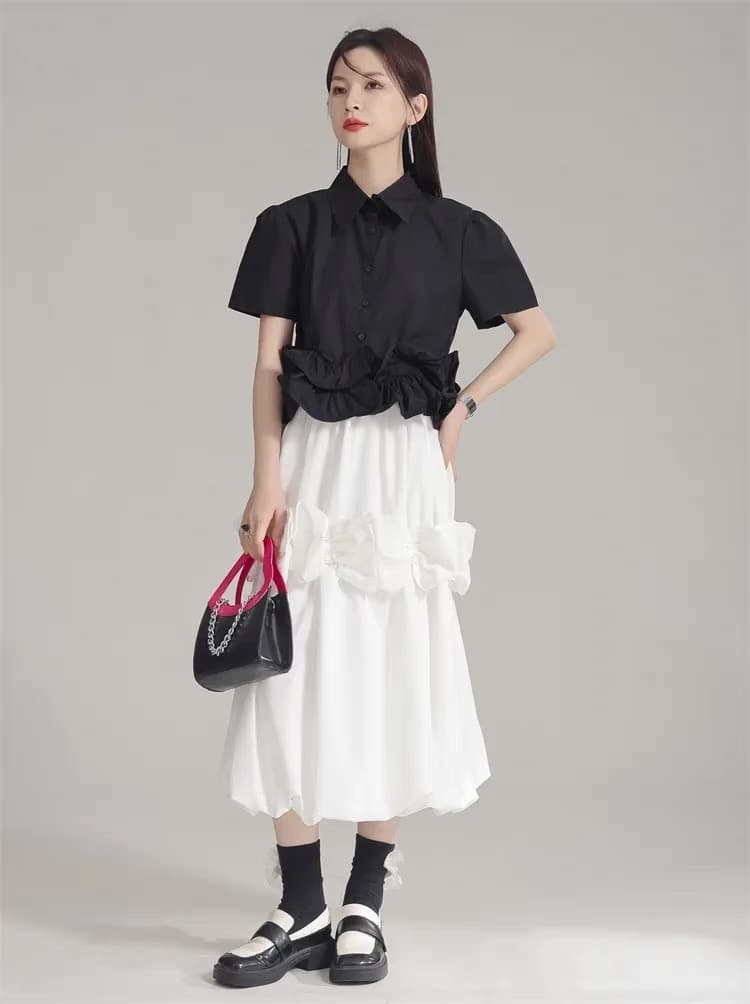 モード系ファッション 3Dフラワーモチーフシャツ｜ボリュームスリーブ｜モード＆エレガント