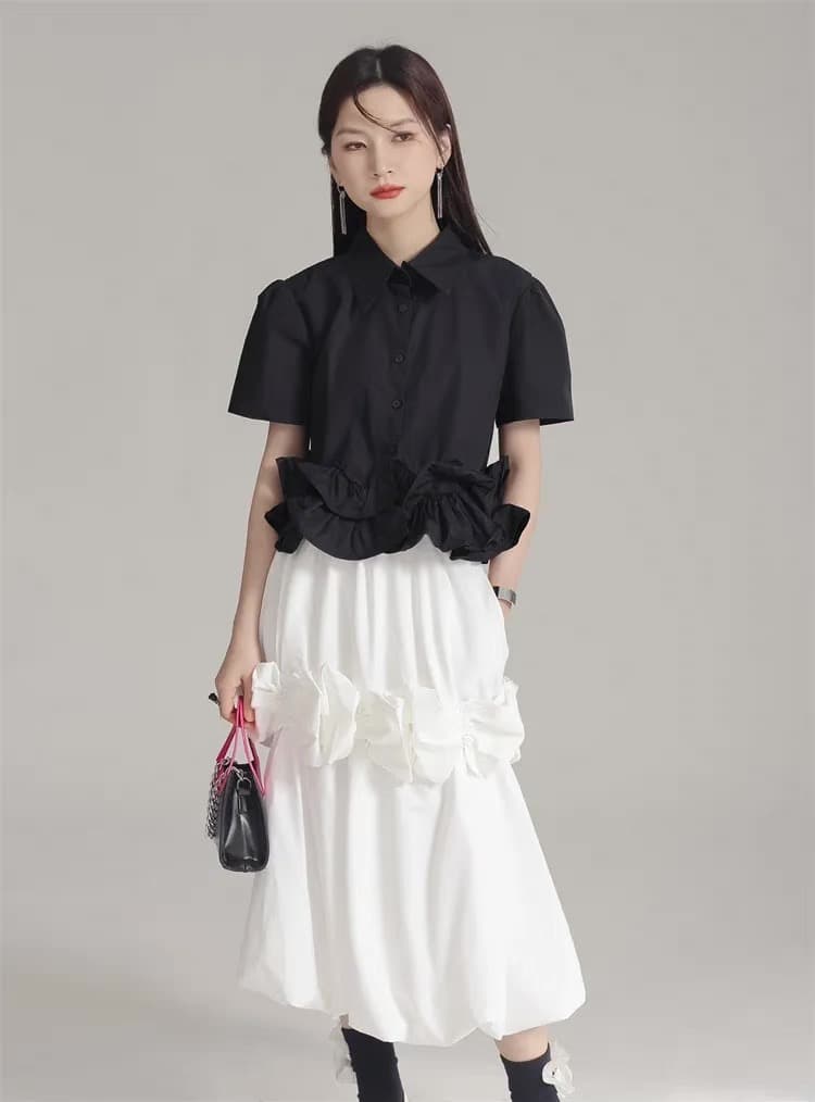 モード系ファッション 3Dフラワーモチーフシャツ｜ボリュームスリーブ｜モード＆エレガント