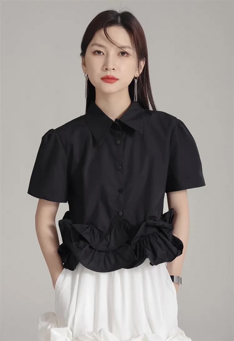 モード系ファッション 3Dフラワーモチーフシャツ｜ボリュームスリーブ｜モード＆エレガント