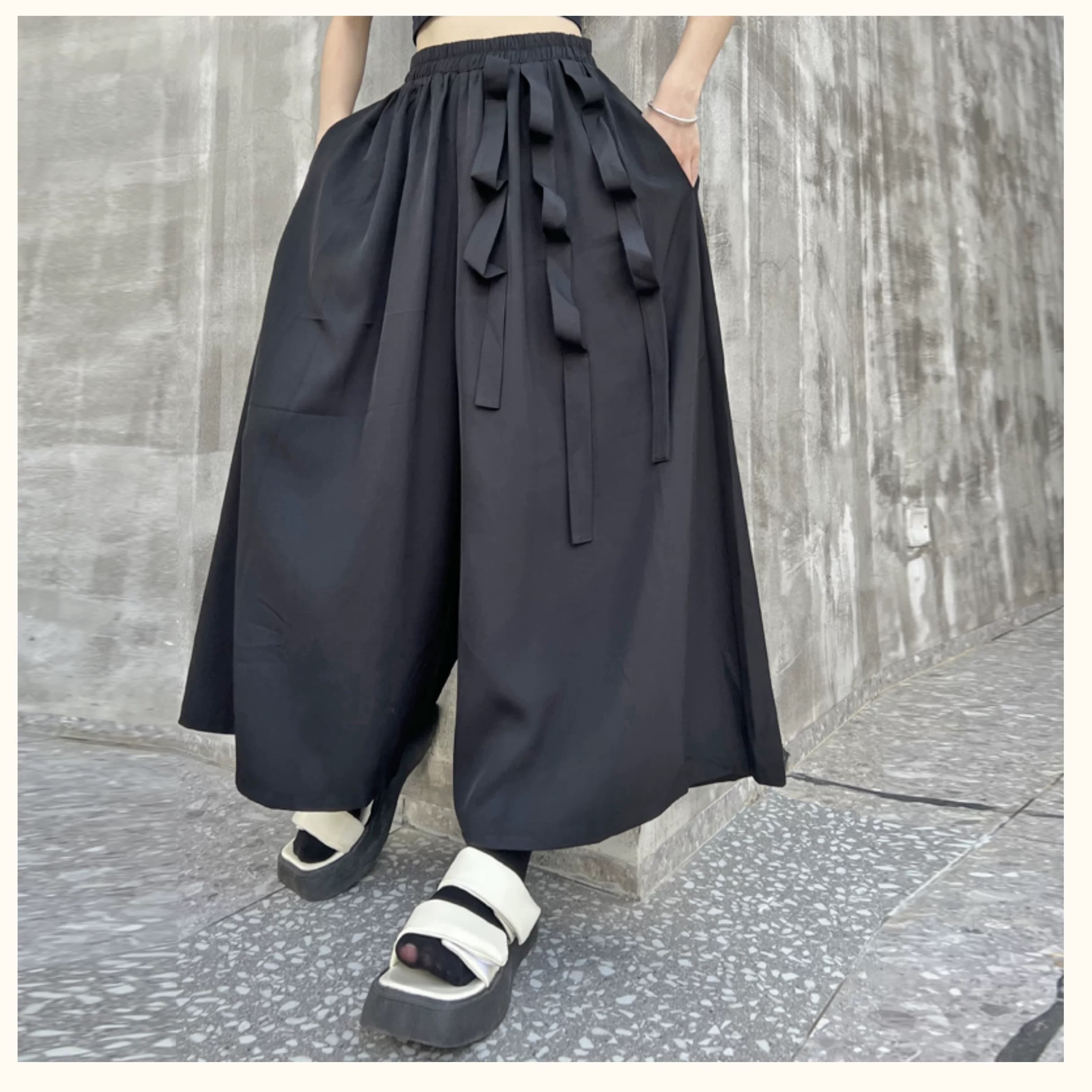 モード系ファッションエフォートレスリボンデザインワイドパンツ - シンプルで洗練された一枚