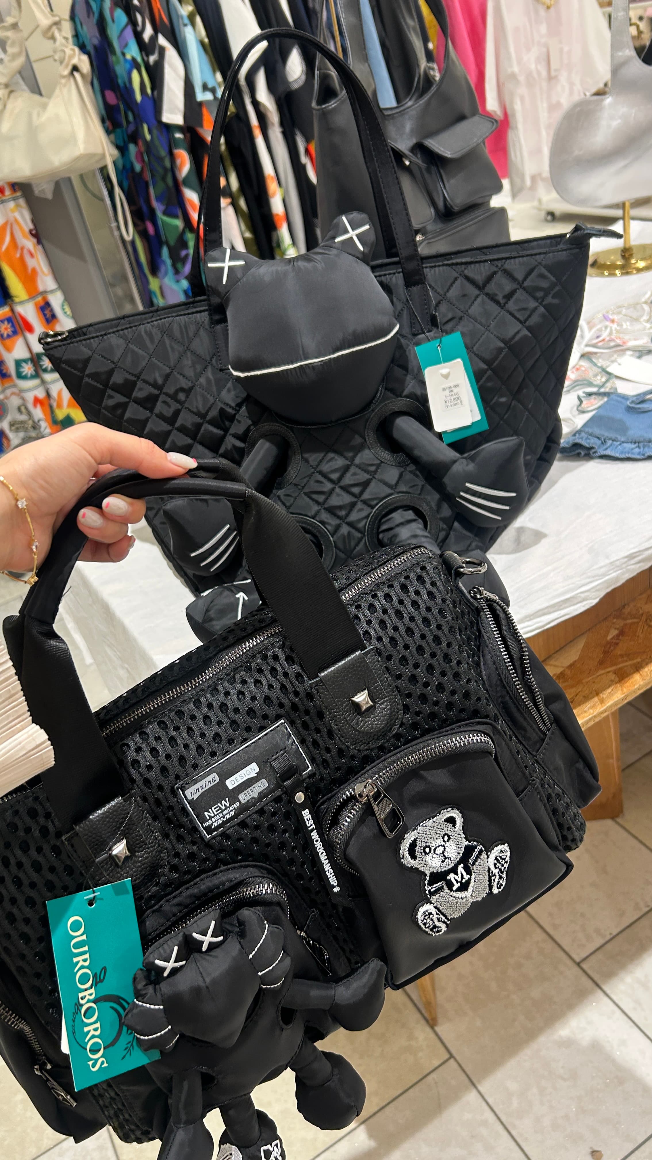 モード系 取り外しぬいぐるみ付きモードメッシュバッグ｜ポップアップ限定販売・多収納・ユニセックスデザイン