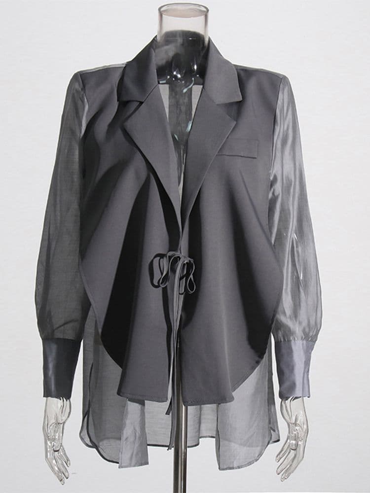 モード系 体型カバーも叶える、涼感アシンメトリーブラウス｜レイヤード風デザイン×フレアスリーブで夏映え確定