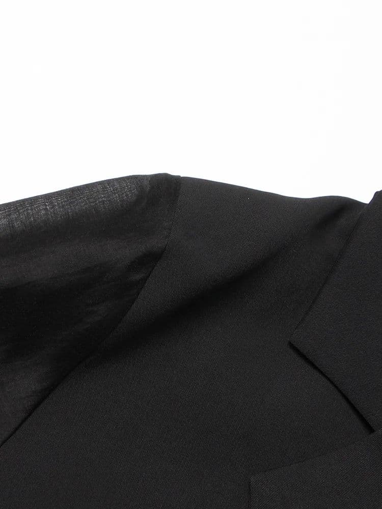 モード系 体型カバーも叶える、涼感アシンメトリーブラウス｜レイヤード風デザイン×フレアスリーブで夏映え確定