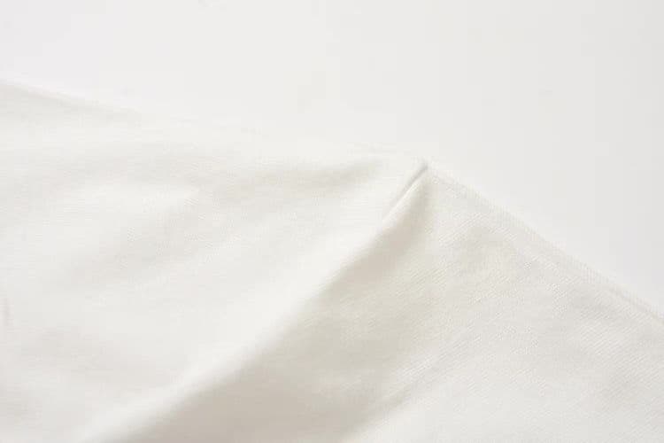 モード系ファッション アシンメトリーデザインTシャツ｜モード系×立体ドレープで華やか見え