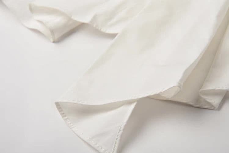 モード系ファッション アシンメトリーデザインTシャツ｜モード系×立体ドレープで華やか見え