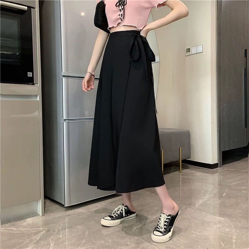 モード系ファッション 体型カバーも叶える、美シルエットのプチプララップスカート