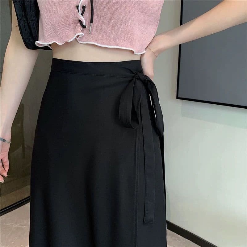 モード系ファッション 体型カバーも叶える、美シルエットのプチプララップスカート