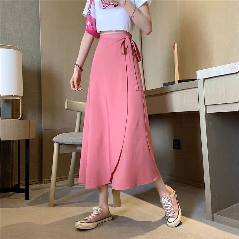 モード系ファッション 体型カバーも叶える、美シルエットのプチプララップスカート