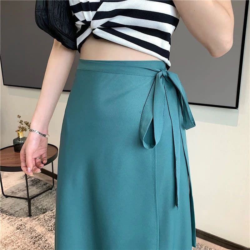 モード系ファッション 体型カバーも叶える、美シルエットのプチプララップスカート