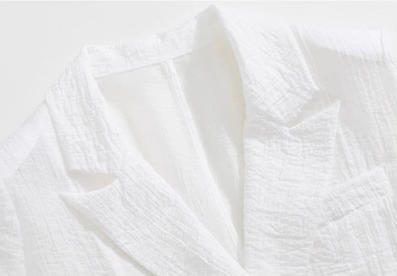 モード系 骨格ストレートも映える｜涼感シアーのライトジャケット