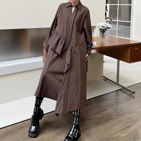 モード系ファッション 【体型カバー◎】アシメデザイン襟付きワンピース｜3色展開・ゆったりフリーサイズ