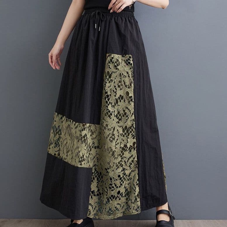 モード系ファッション【ウエストゴム・調整紐付き】レース切替ロングスカート