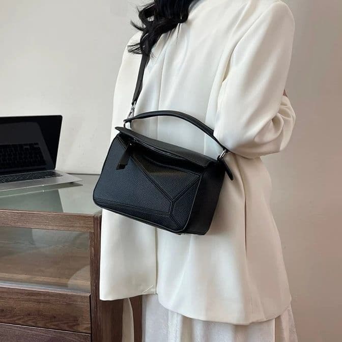 モード系ファッション【高見え×機能性】ジオメトリックデザインPUミニバッグ（6カラー展開）