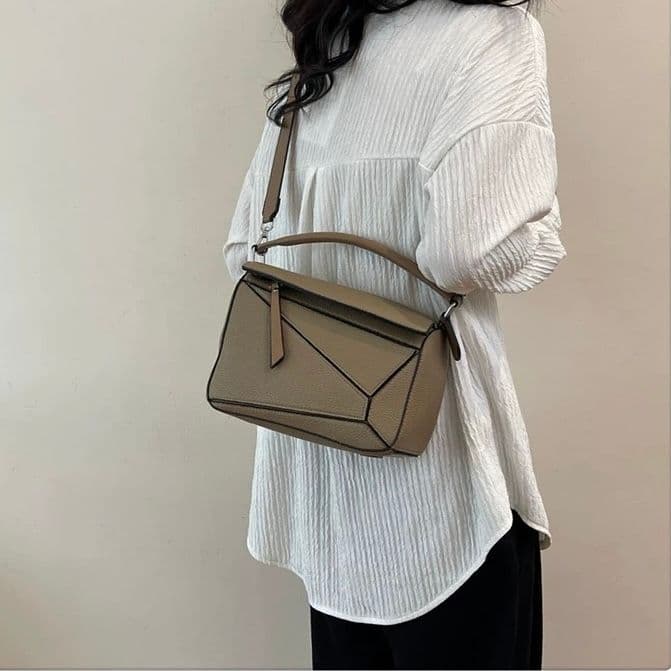 モード系ファッション【高見え×機能性】ジオメトリックデザインPUミニバッグ（6カラー展開）