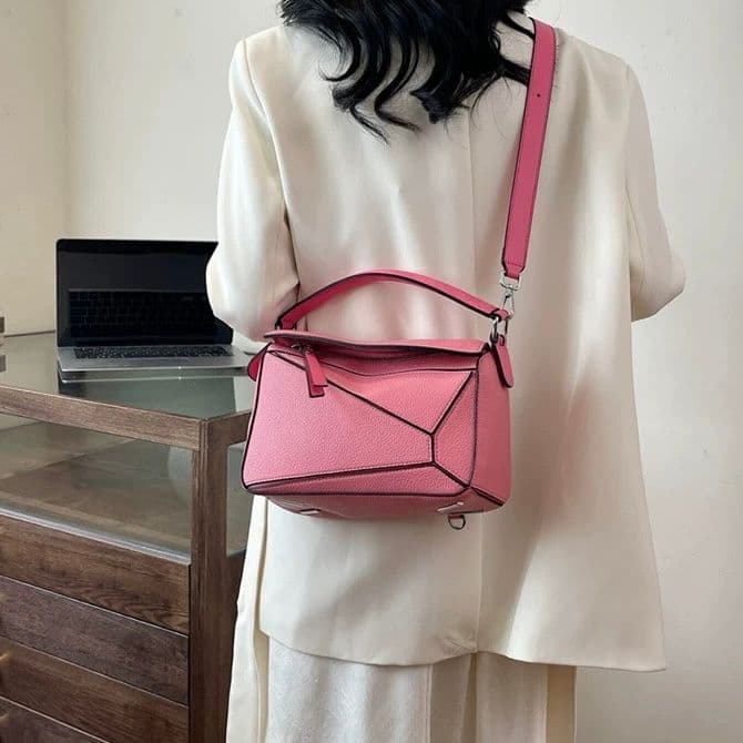 モード系ファッション【高見え×機能性】ジオメトリックデザインPUミニバッグ（6カラー展開）