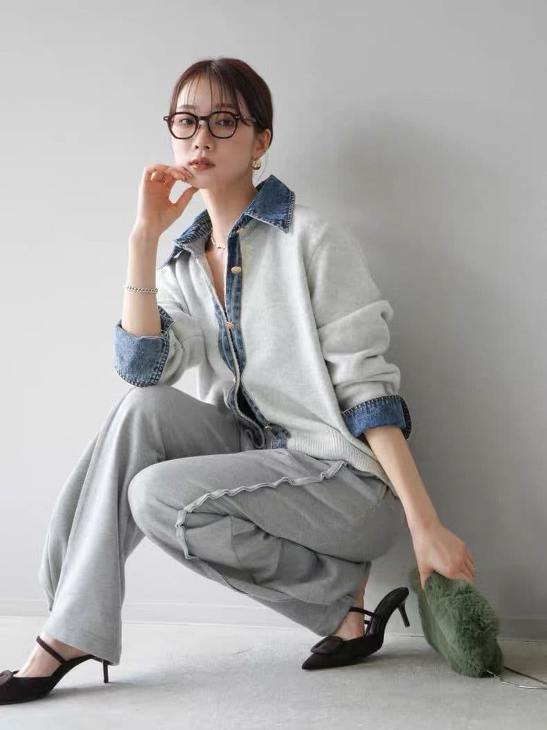 モード系ファッション【デニムレイヤード風】フェイクシャツ切替ニットトップス／モードカジュアルに映える異素材ミックス