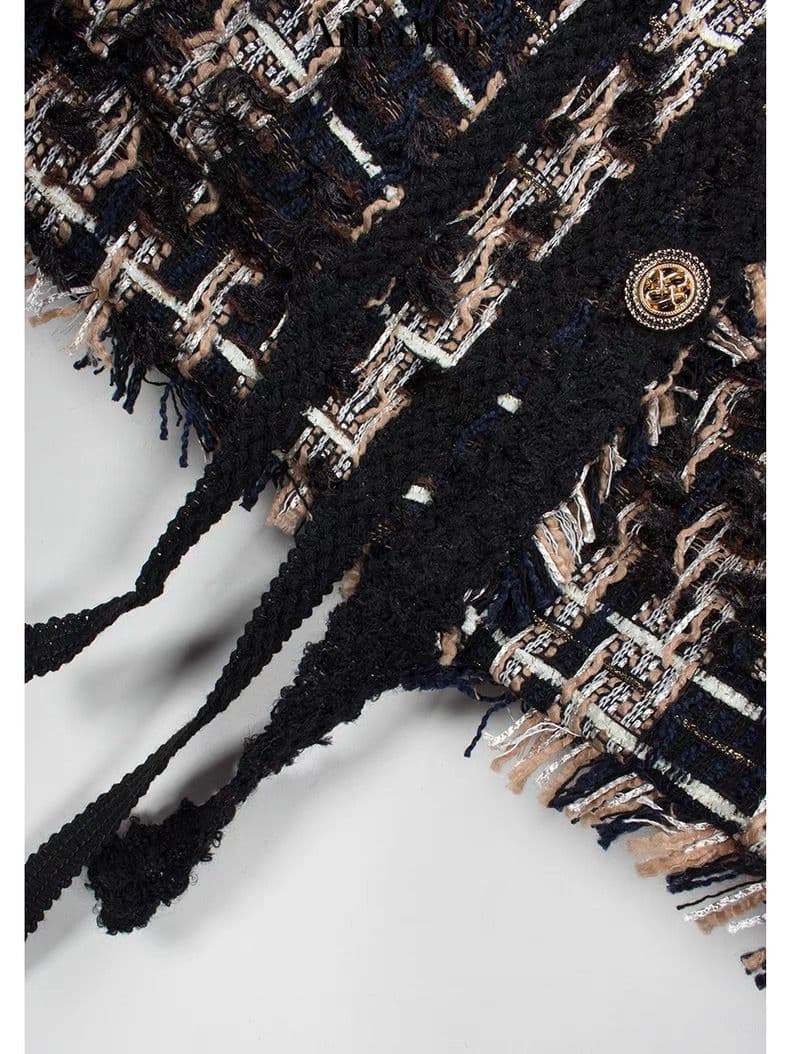 モード系ファッション【S〜L対応】金ボタンツイードショートジャケット／ダウン風中綿入りショート丈アウター