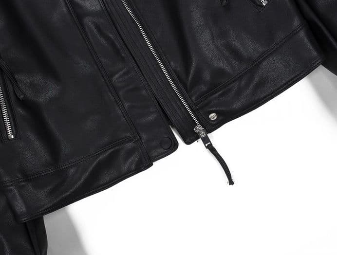 モード系ファッション【S〜XL対応】春秋スタンドカラーPUレザージャケット｜艶とハリで仕立てるミニマルモードアウター