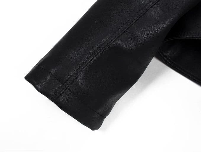 モード系ファッション【S〜XL対応】春秋スタンドカラーPUレザージャケット｜艶とハリで仕立てるミニマルモードアウター