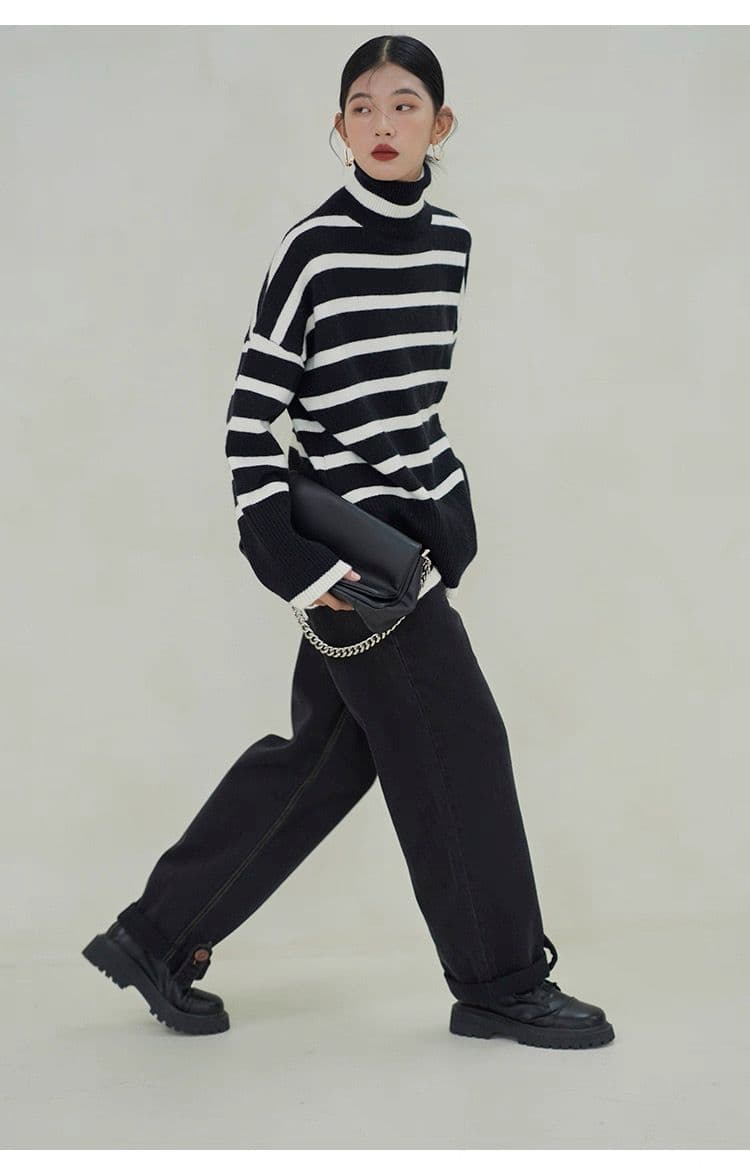 モード系ファッション【ハイネック×ワイドシルエット】モード配色ボーダーニットトップス（M）