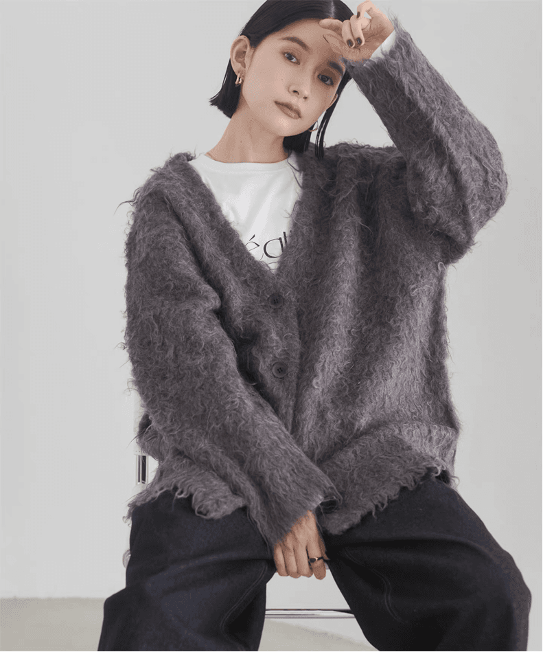 モード系ファッション【極上の存在感】Vネック シャギーヤーン ニットカーディガン（ゆったりサイズ）