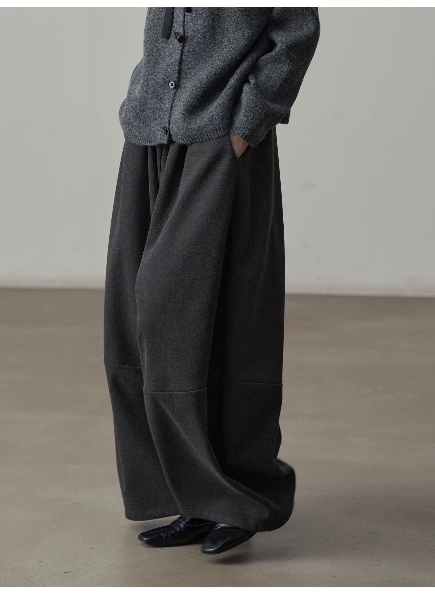 モード系ファッション【フリーサイズ】ふんわり丸みシルエットワイドパンツ／カフェブラウン