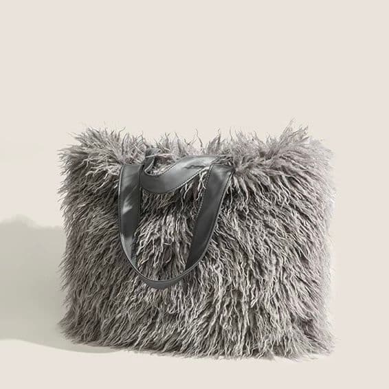 モード系ファッション【大容量×ふわモード】フェイクファーショルダーバッグ（グレー）