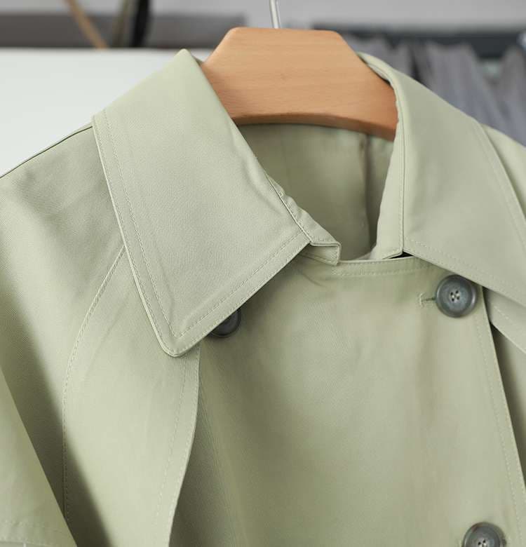 モード系ファッション トレンチ風デザインのロングコート