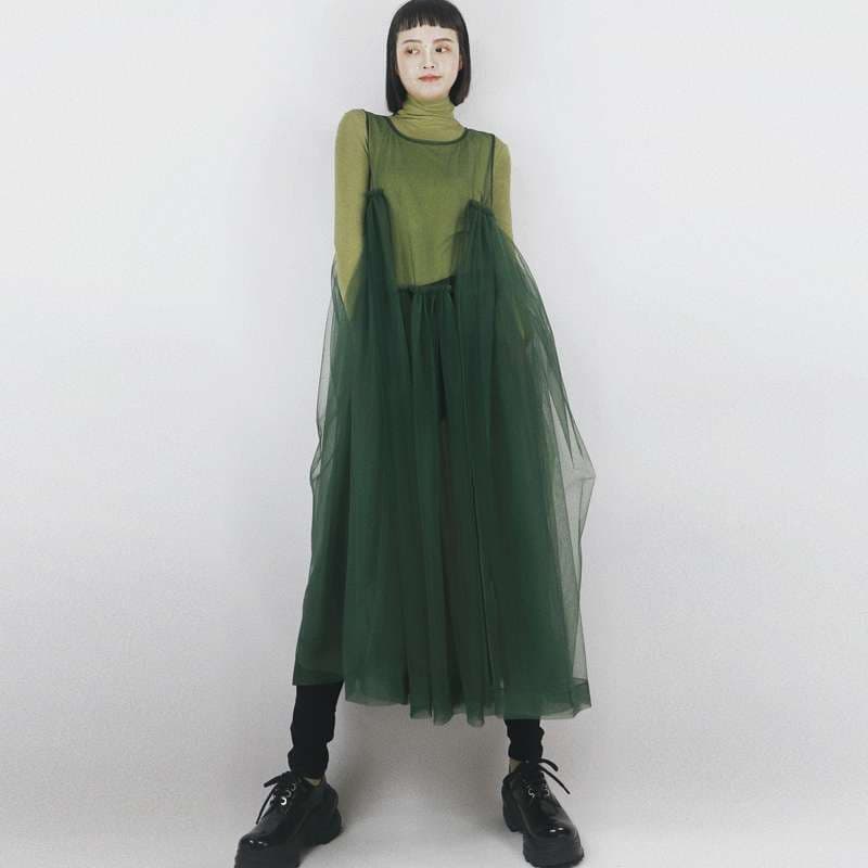 モード系ファッション エコシックなチュールレイヤードドレス