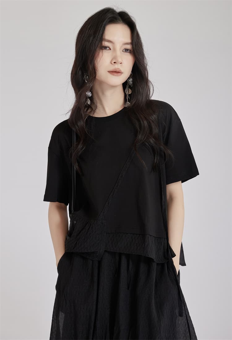 モード系 高見えアシンメトリーデザインTシャツ｜骨格ストレートも着映え｜オフィスカジュアルにも