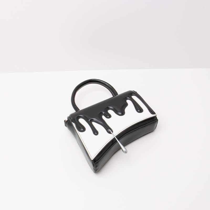 モード系ファッション アートな存在感。メルティドリップハンドバッグ｜ミニサイズ・ショルダー付属