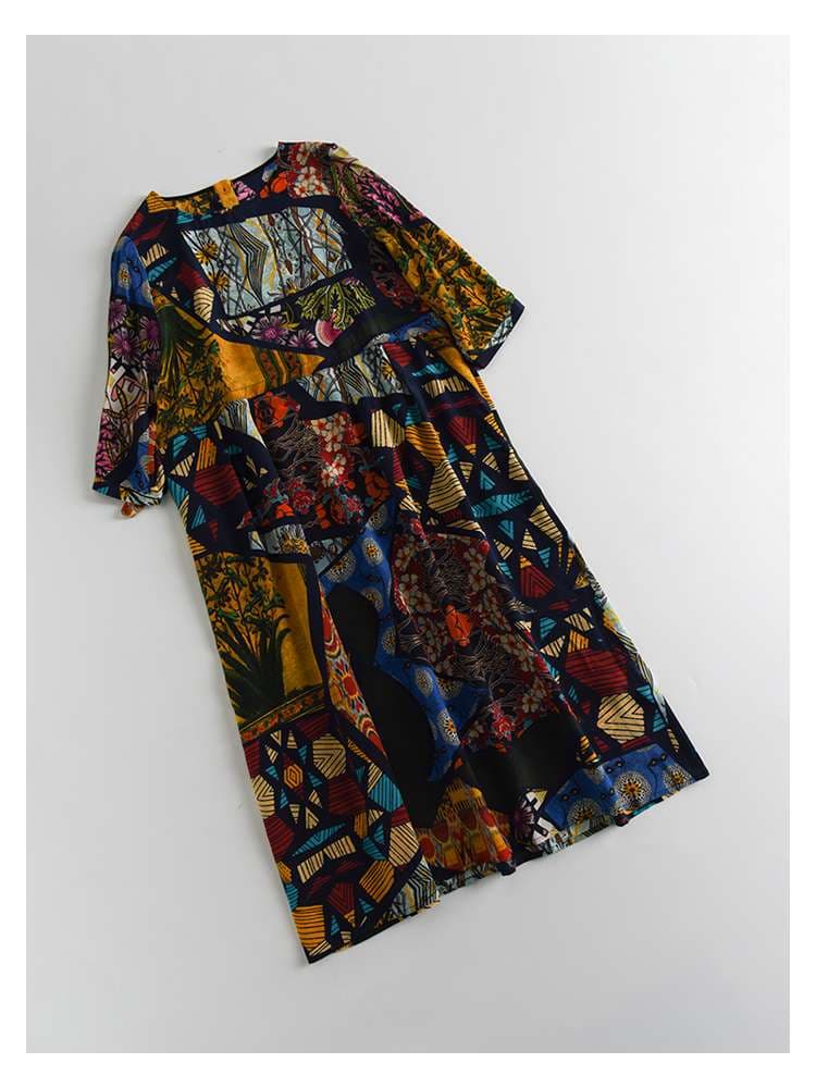 モード系ファッション 芸術的な幾何学模様と花柄のワンピース