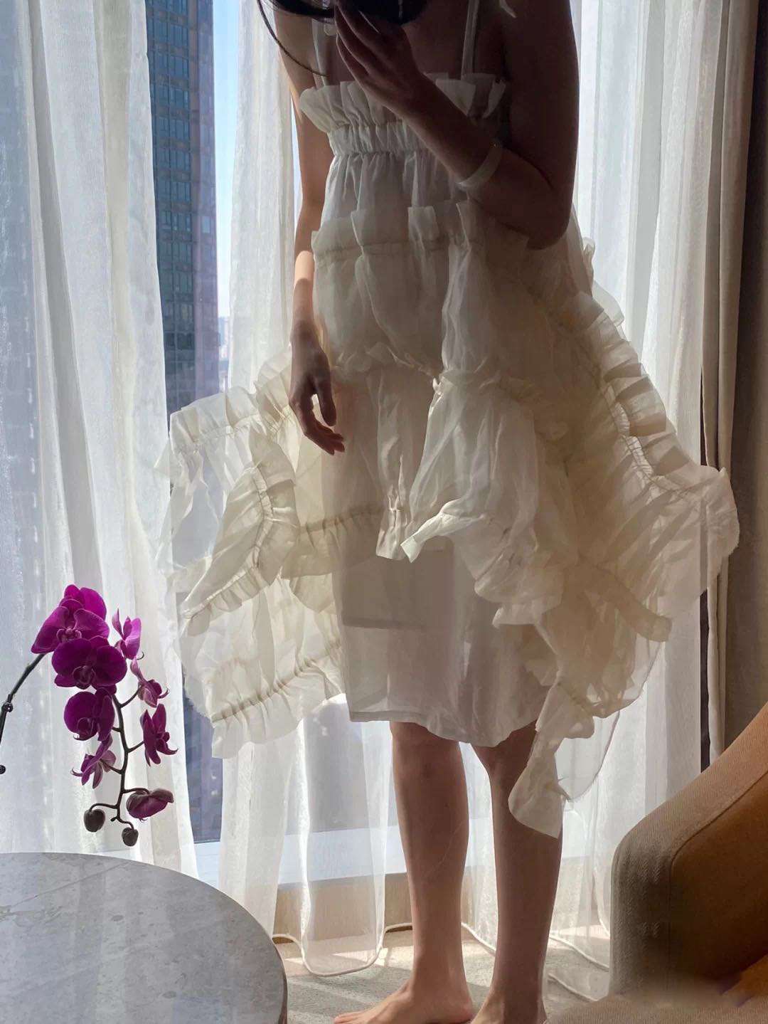 モード系ファッション エアリーティアードフリルサンドレス　パーティードレス