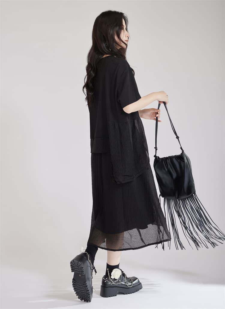 モード系 高見えアシンメトリーデザインTシャツ｜骨格ストレートも着映え｜オフィスカジュアルにも