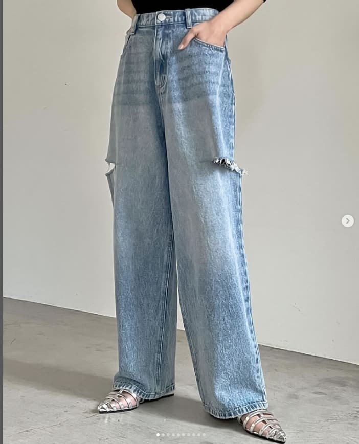 モード系ファッション ルーズフィット プチプラダメージデニムパンツ